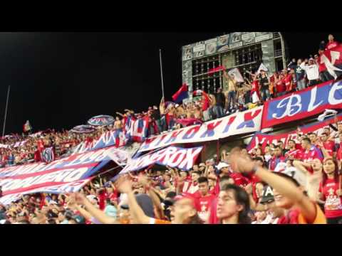 "La gran hinchada del equipo del pueblo / Rexixtenxia Norte 1998" Barra: Rexixtenxia Norte • Club: Independiente Medellín