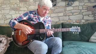 Video thumbnail for Gibson L-48 (1949/50) - Little Autumn Blue by Roland Kalus - Acoustic Fingerstyle
