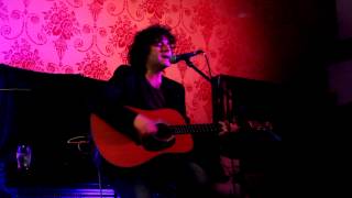 &quot;The Lucky One&quot; by Paddy Casey performing LIVE at Thatch Rahan, Tullamore, 27 Dec 2012