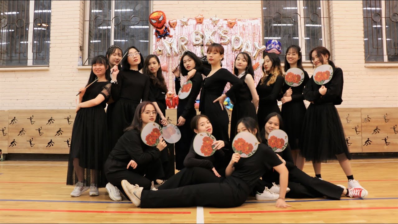 Chúc mừng ngày Phụ nữ Việt Nam 20/10 - ĐH Bách Khoa Saint Petersburg