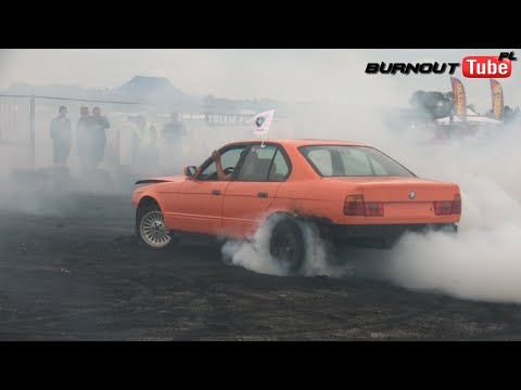 Finał pokazu mocy klasa PRO - BMW E34 525 "KUBLOK" - XX Ogólnopolski Zlot BMW Toruń 2017