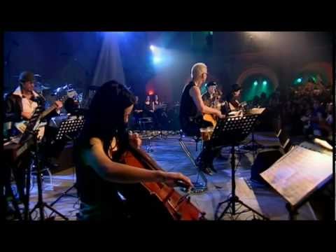 Dust In The Wind - Scorpions (live @ Lisboa 2001)