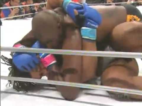 Carlos Newton vs Jose Landi-Jons Pride 19