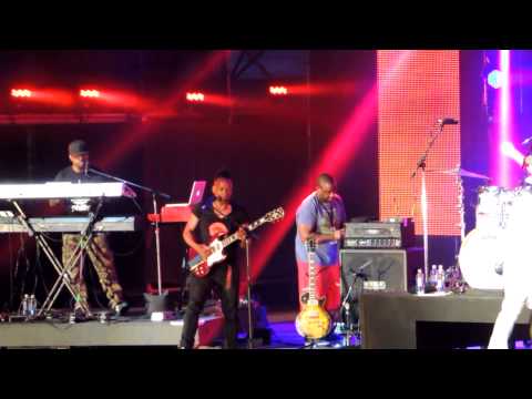 THE ROOTS .....LIVE AT LUMINATO 2014!