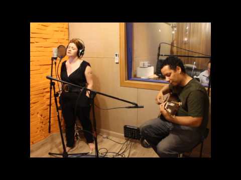 Naquela Estação -  Andrea Laacorte - Clip