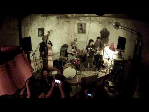 Slippin' and Slidin-Dry Riverbed Trio@ mOjo mUsic clUb 19.4.19