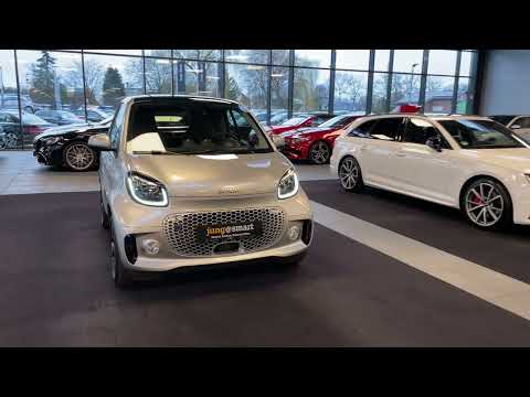 18546 smart smart EQ fortwo Exclusive 22 kW 3000€ BAFA Pano