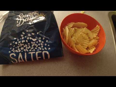 MongoTV_12989 - Del 2 - SPISER SKÅL CHIPS EN VARM SENSOMMER LØRDAG ETERMIDDAG SEPTEMBER 2023