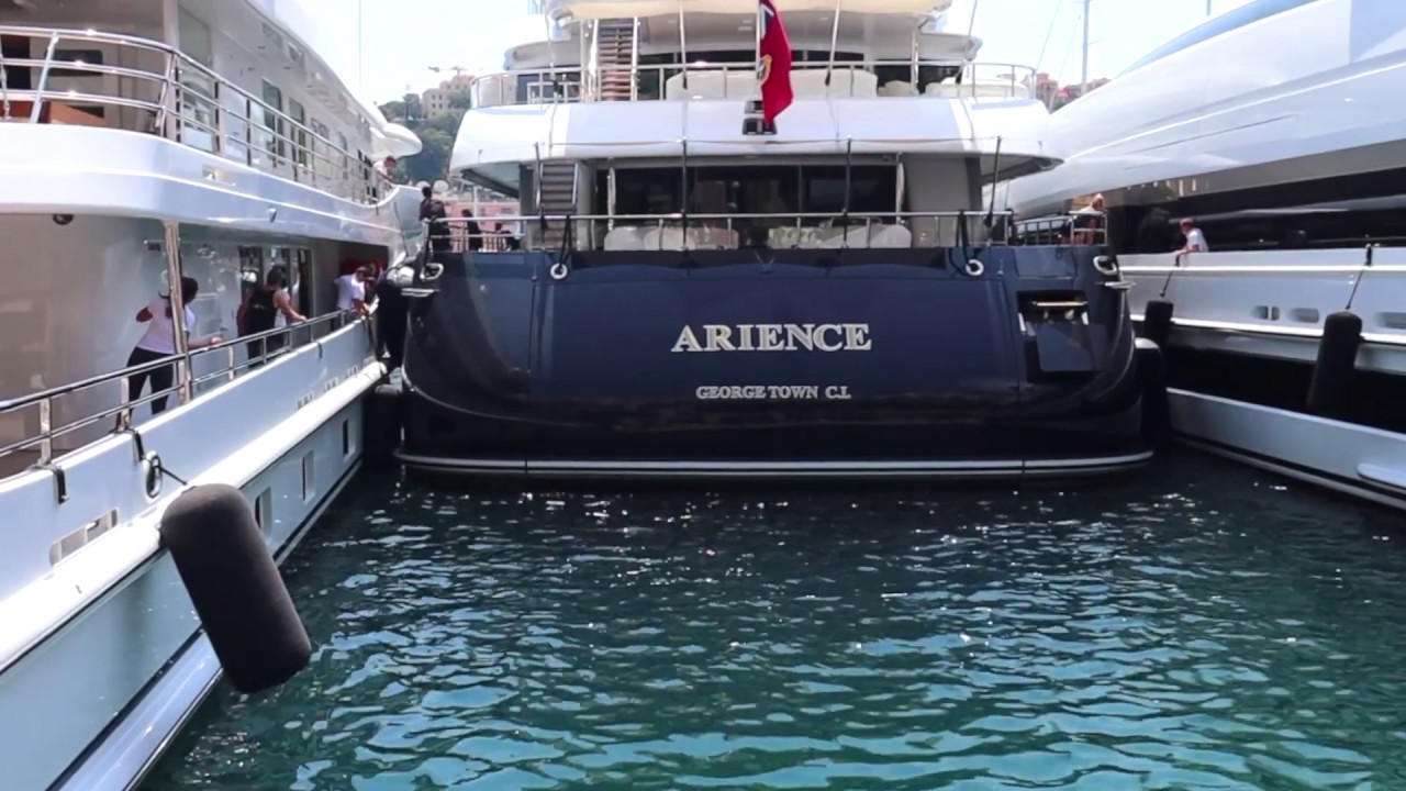 DOCKIN' YACHTS