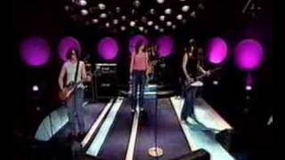 The Donnas - Take It Off (Luuk 3-21-03)