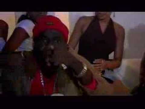 Macka Diamond & Black-er "Bun Him"