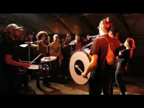 Concert Fanfare MERAK - Balkan Block Party au Mic Mac Amiens le 04/11/2022 Extrait n°4