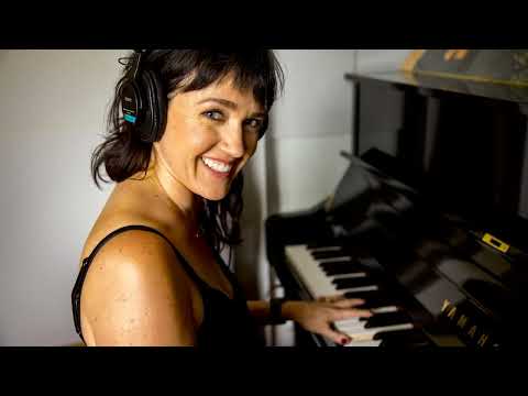 Letting Go & Lifting Up w/Amy (All-Access Member Spotlight)
