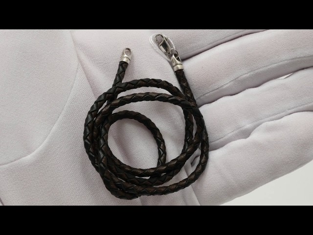 Шнурок із плетеної шкіри зі срібним замком тш89 Відео огляд