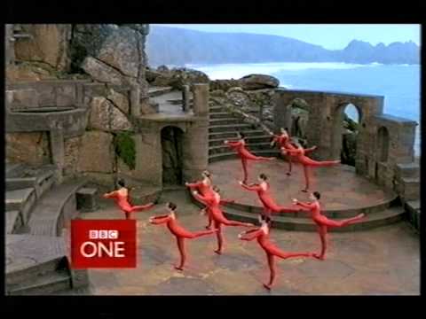 Phil Vowels announces the BBC1 schedule changes due to the Queen Mother's death (2002)