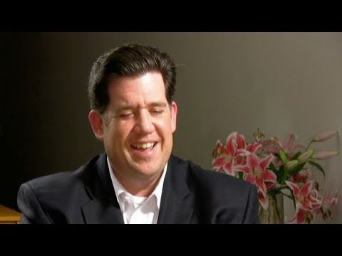 ペタンクをプレイすることで多様なコミュニティがどのようにつながるのか - マット・カーティス (How Playing Petanque Connects a Diverse Community - Matt Curtis)