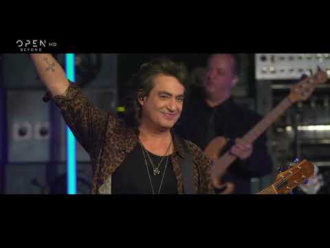 Διονύσης Σχοινάς - Συγκοινωνούντα δοχεία | Ένα Τραγούδι Ακόμα (season 2)