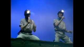 Devo - Working In A Coalmine [Live on Countdown]