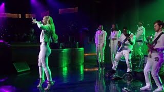 Iggy Azalea "Change Your Life" feat. T.I. (LIVE DAVID LETTERMAN)