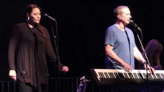 Le petit chaperon rouge + Les 3 p'tits cochons (Dan Bigras, Marie-Anne Mathieu et Lulu Hughes)