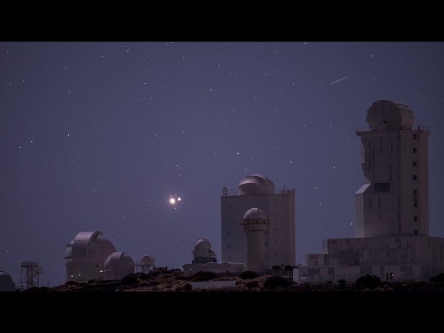 Timelapse del perfil del Observatorio del Teide y la conjunción de Júpiter y Saturno