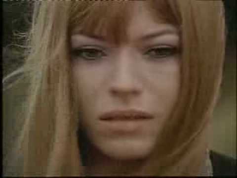 download lagu mp3 mp4 Er Ist Wieder Da Music, download lagu Er Ist Wieder Da Music gratis, unduh video klip Er Ist Wieder Da Music