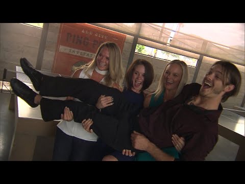 Adopted Twin Sisters Meet Their Other Siblings For The First Time