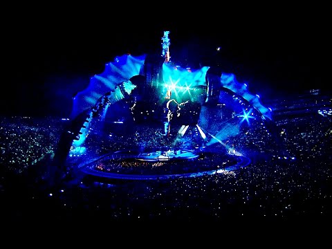 U2 - Magnificent - LIVE FROM U2 360° TOUR - PASADENA, CALIFORNIA  2009 #ULTRAHD #REMASTERED #U2