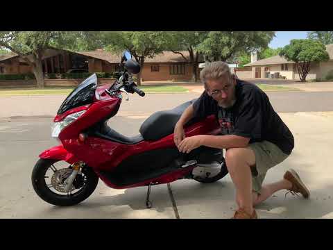 S1E10: My 2013 Honda PCX 150 Ride and Review
