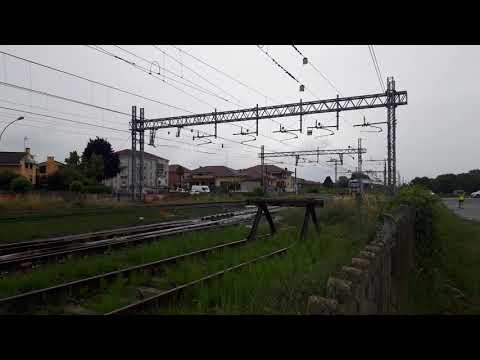 Treno Jazz in arrivo a Cavallermaggiore