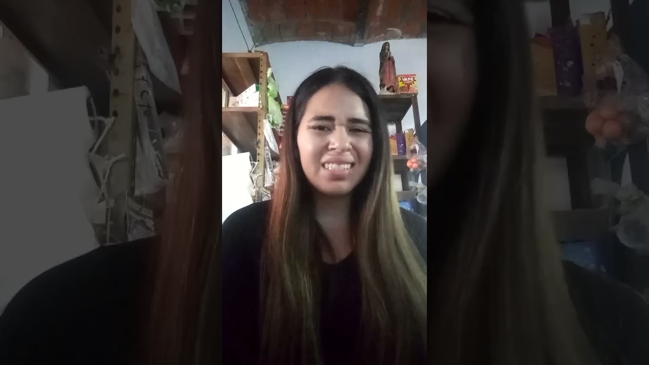 Reporte de lectura (nuestro amor entre las nubes de Dannya Menchaca) Youtubers literarios