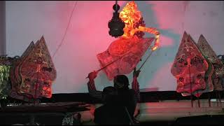 Download lagu Video 2 Wayang Kulit 'Pandu Swargo' mp3