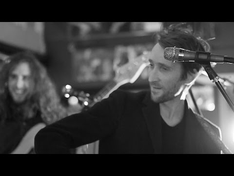 Lee Bob & The Truth - Love In Vain