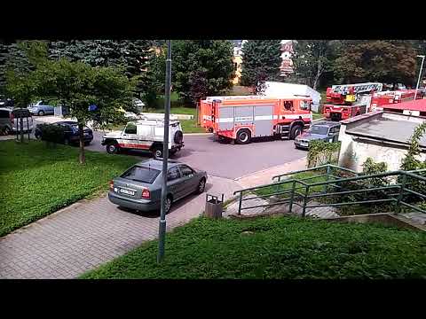 Požár bytu - odjezd z místa události HZS Liberec - Rochlice 3.9. 2017