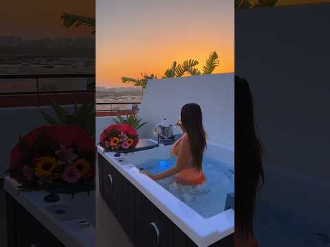 Best jacuzzi view in Portugal! 🥹 Victors Village in Ferragudo, Algarve