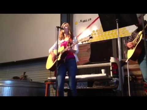 Cover Samantha Taylor singing "How He Loves Us" at Worship on Sun