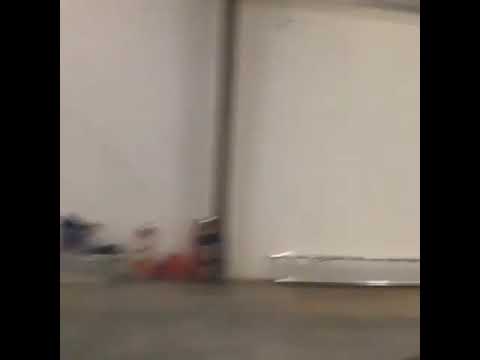 Figg Panamera doing donutz in his garage with 1 hand 🔥