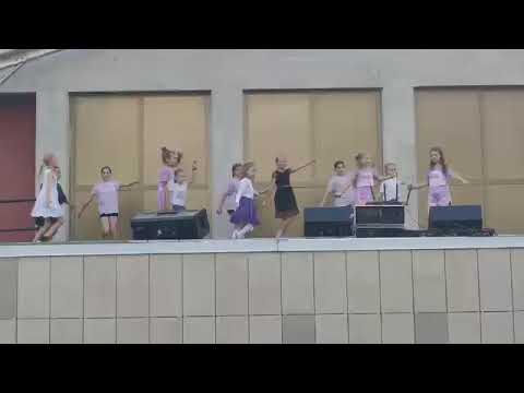 Šokių grupė "WAU" - Reivo šalis