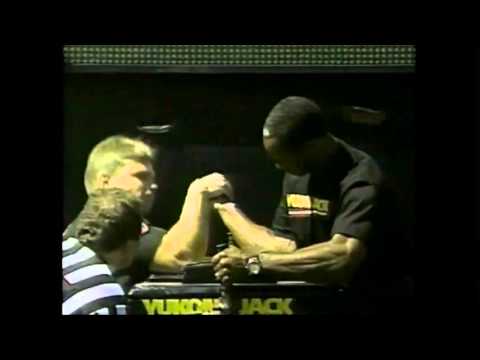 John BRZENK vs Johnny WALKER (YUKON JACK, 1995)