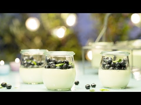 Panna cotta alla limetta con mirtilli – Migusto ricetta
