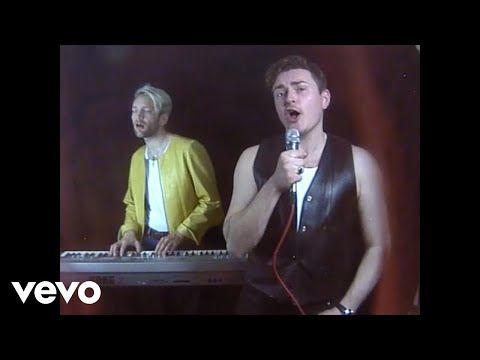 Fyr Og Flamme - Kæreste (Lyric Video)