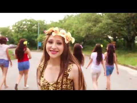 ANGELA ROAR VIDEOCLIP