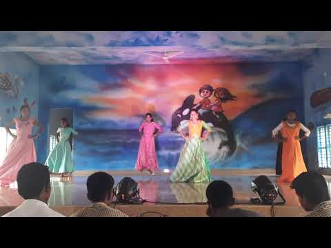 NEESHMA AND GROUP CHAM CHAM CHAM