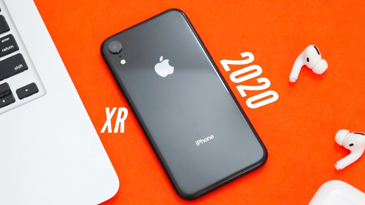 iPhone XR detailed review in 2020. (Still the Best value for money iPhone!!)