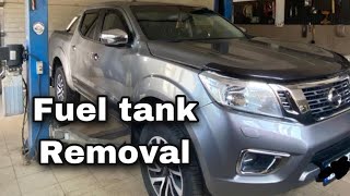 Nissan Navara NP 300 Fuel tank removal