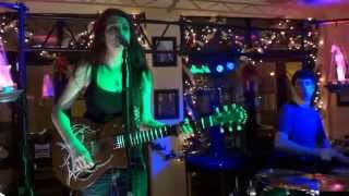 MB Padfield, Barney Fanning's, Boston, MA 12-27-14 - Too Close