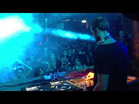 Adam Beyer - Kindergarten Club Bologna - Extended set - 02 Febbraio 2013