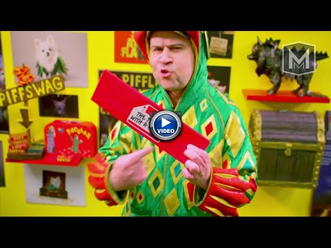 Voir la vidéo de The Trick With A Name - Piff