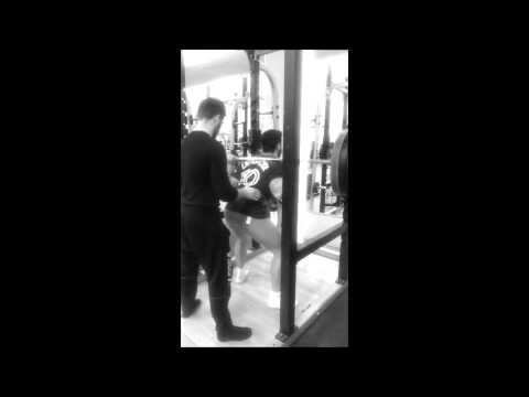 SQUAT 154,5 kg 6 REPS