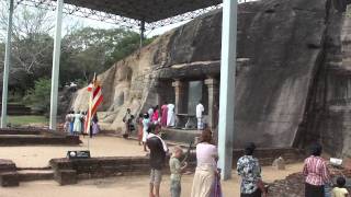preview picture of video 'Gal viharaya Polonnaruwa ポロンナルワ　スリランカ世界遺産、遺跡'